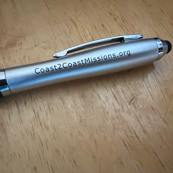 C2C merch bundle!🗝️🖊️📔🙏🇺🇬🙌 Journal, pen, & key fob!!! - Picture 7 of 14